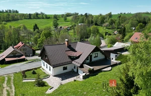 Family house for sale, 460m<sup>2</sup>, 1729m<sup>2</sup> of land