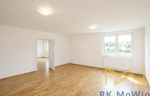 Family house for rent, 280m<sup>2</sup>, 820m<sup>2</sup> of land