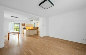 Villa for rent, 338m<sup>2</sup>, 499m<sup>2</sup> of land