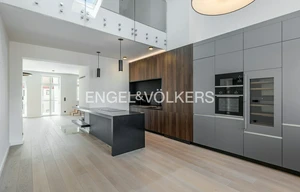 Apartment for rent, 4+kk - 3 bedrooms, 173m<sup>2</sup>