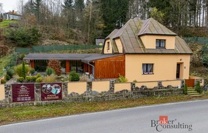 Family house for sale, 287m<sup>2</sup>, 633m<sup>2</sup> of land