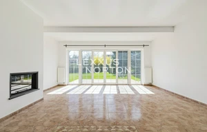 Villa for rent, 610m<sup>2</sup>, 747m<sup>2</sup> of land