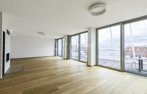 Apartment for rent, 4+kk - 3 bedrooms, 211m<sup>2</sup>