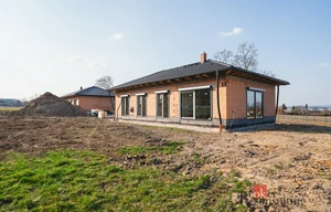 Family house for sale, 152m<sup>2</sup>, 935m<sup>2</sup> of land