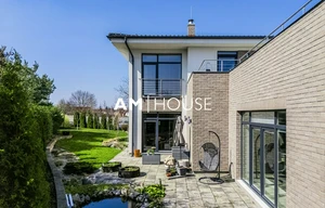 Family house for sale, 330m<sup>2</sup>, 1277m<sup>2</sup> of land