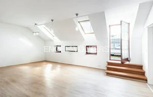 Apartment for rent, 4+kk - 3 bedrooms, 110m<sup>2</sup>