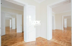 Office for rent, 319m<sup>2</sup>