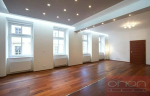 Apartment for rent, 5+kk - 4 bedrooms, 181m<sup>2</sup>