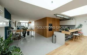 Apartment for rent, 4+kk - 3 bedrooms, 196m<sup>2</sup>