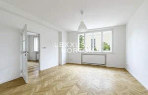 Family house for rent, 244m<sup>2</sup>, 829m<sup>2</sup> of land