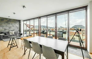 Apartment for rent, 4+kk - 3 bedrooms, 220m<sup>2</sup>