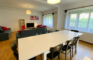 Family house for sale, 221m<sup>2</sup>, 685m<sup>2</sup> of land