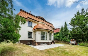 Villa for rent, 510m<sup>2</sup>, 856m<sup>2</sup> of land