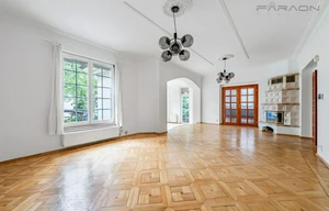 Villa for rent, 510m<sup>2</sup>, 856m<sup>2</sup> of land