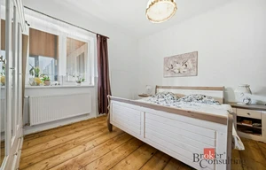 Family house for sale, 367m<sup>2</sup>, 341m<sup>2</sup> of land