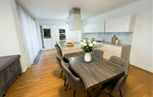 Apartment for rent, 4+kk - 3 bedrooms, 117m<sup>2</sup>