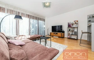 Family house for rent, 289m<sup>2</sup>, 264m<sup>2</sup> of land