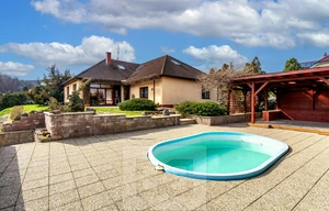 Family house for sale, 262m<sup>2</sup>, 2154m<sup>2</sup> of land