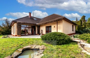 Family house for sale, 262m<sup>2</sup>, 2154m<sup>2</sup> of land