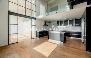 Apartment for rent, 5 bedrooms +, 324m<sup>2</sup>