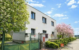 Family house for sale, 205m<sup>2</sup>, 698m<sup>2</sup> of land