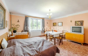 Multigenerational home for rent, 196m<sup>2</sup>, 382m<sup>2</sup> of land