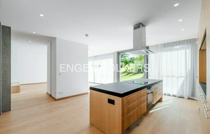 Apartment for rent, 4+kk - 3 bedrooms, 137m<sup>2</sup>