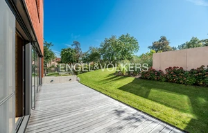 Apartment for rent, 4+kk - 3 bedrooms, 137m<sup>2</sup>