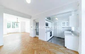 Family house for rent, 222m<sup>2</sup>, 387m<sup>2</sup> of land