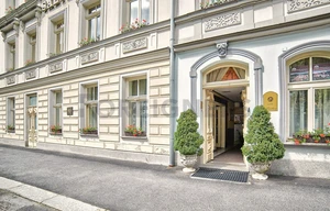 Accommodation for sale, 1425m<sup>2</sup>