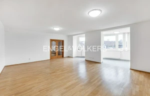 Apartment for rent, 5+kk - 4 bedrooms, 245m<sup>2</sup>