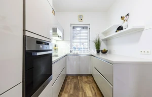 Family house for sale, 122m<sup>2</sup>, 208m<sup>2</sup> of land