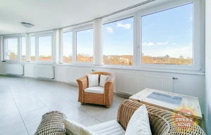 Apartment for rent, 5+kk - 4 bedrooms, 240m<sup>2</sup>