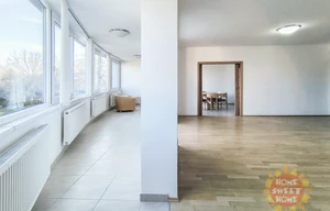 Apartment for rent, 5+kk - 4 bedrooms, 240m<sup>2</sup>