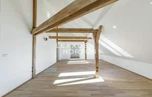 Apartment for sale, 5+1 - 4 bedrooms, 240m<sup>2</sup>