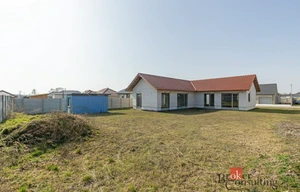 Family house for sale, 140m<sup>2</sup>, 853m<sup>2</sup> of land