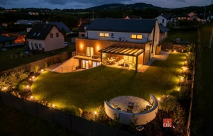 Family house for sale, 333m<sup>2</sup>, 1002m<sup>2</sup> of land