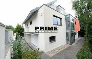 Family house for rent, 260m<sup>2</sup>, 623m<sup>2</sup> of land