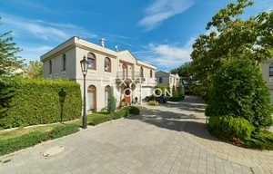 Villa for rent, 270m<sup>2</sup>, 1000m<sup>2</sup> of land