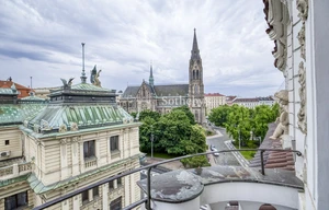 Apartment for rent, 5+1 - 4 bedrooms, 171m<sup>2</sup>