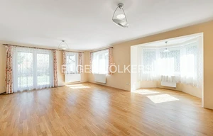 Family house for rent, 180m<sup>2</sup>, 452m<sup>2</sup> of land