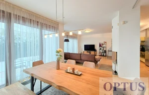 Family house for rent, 259m<sup>2</sup>, 383m<sup>2</sup> of land