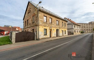 Family house for sale, 450m<sup>2</sup>, 692m<sup>2</sup> of land