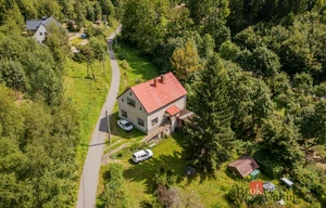 Family house for sale, 379m<sup>2</sup>, 2540m<sup>2</sup> of land