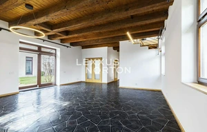 Apartment for rent, 4+kk - 3 bedrooms, 170m<sup>2</sup>