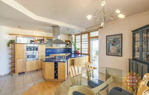 Apartment for sale, 5+1 - 4 bedrooms, 288m<sup>2</sup>