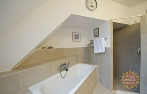 Family house for rent, 417m<sup>2</sup>, 1208m<sup>2</sup> of land