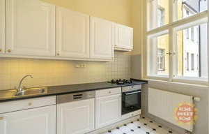 Apartment for rent, 4+1 - 3 bedrooms, 151m<sup>2</sup>