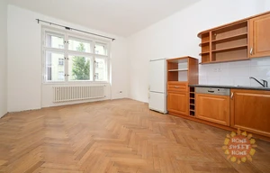 Apartment for rent, 5+kk - 4 bedrooms, 139m<sup>2</sup>