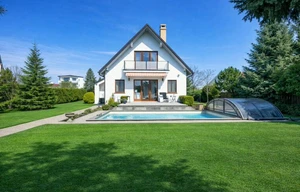 Villa for rent, 350m<sup>2</sup>, 800m<sup>2</sup> of land